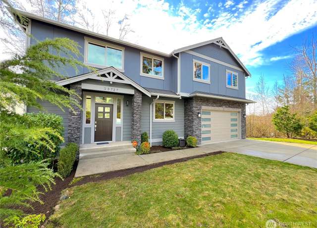 Property at 13727 26th Pl W, Lynnwood, WA 98087, 5 beds, 3 baths