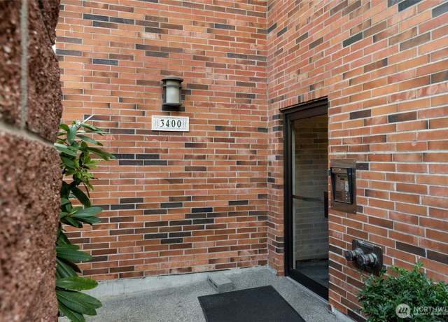 Property at 3400 25th Ave W #403, Seattle, WA 98199, 3 beds, 2.5 baths