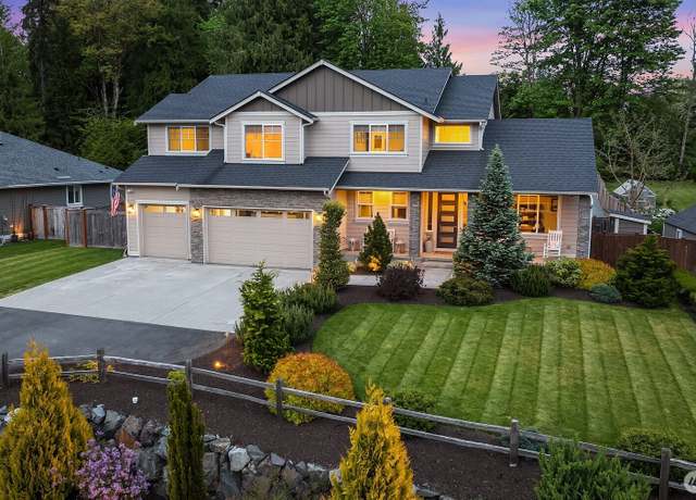 Property at 11433 211th Ave SE, Snohomish, WA 98290, 4 beds, 2.5 baths