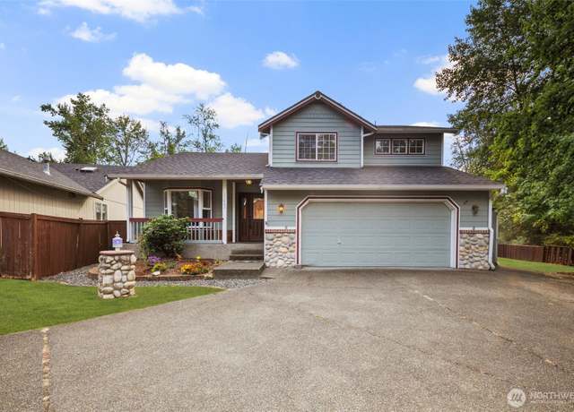Property at 17023 121st Ave E, Puyallup, WA 98374, 3 beds, 2.5 baths