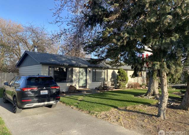 Property at 631 S 13th Ave, Othello, WA 99344, 3 beds, 1 bath
