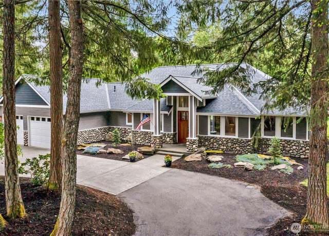 Property at 23013 SE 222nd St, Maple Valley, WA 98038, 3 beds, 2.5 baths