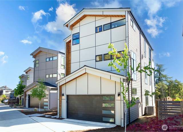 Property at 7107 Aurora Ave N, Seattle, WA 98103, 5 beds, 4 baths
