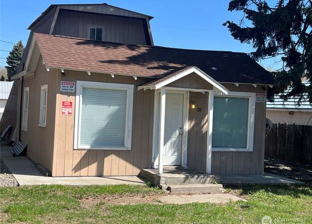Property at 28 N Fir St, Omak, WA 98841, 3 beds, 1 bath