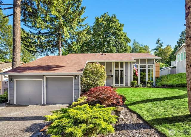 Property at 13117 NE 128th Pl, Kirkland, WA 98034, 3 beds, 3 baths