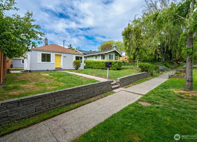Property at 7929 34th Ave SW, Seattle, WA 98126, 2 beds, 1 bath