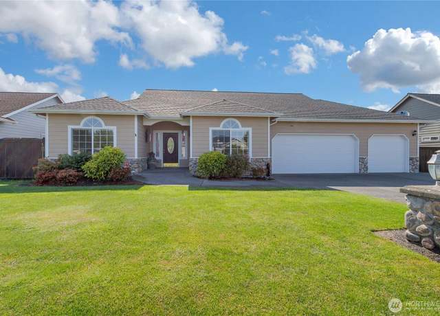 Property at 433 Mountain Circle Dr, Buckley, WA 98321, 3 beds, 2 baths