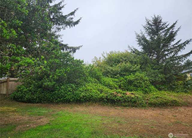 Property at 476 Canal Dr NE, Ocean Shores, WA 98569