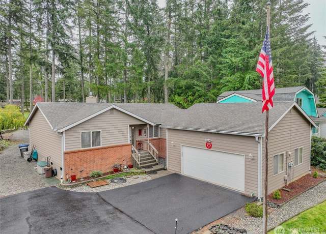 Property at 360 E Penzance Rd, Shelton, WA 98584, 3 beds, 2.5 baths