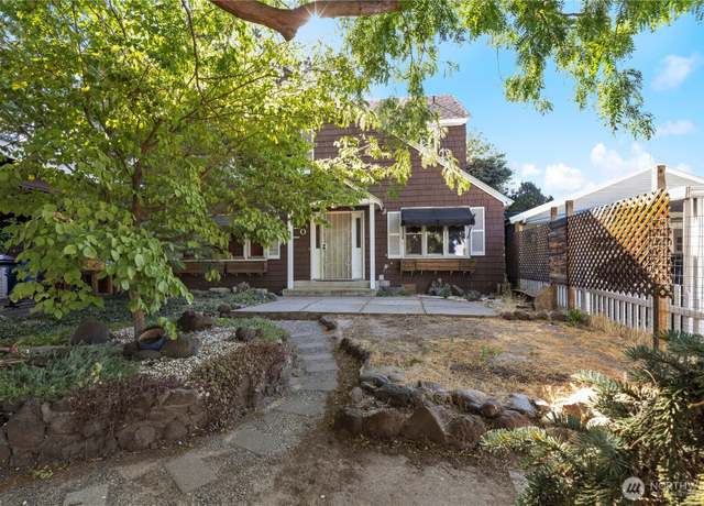 Property at 120 Park Ave, Yakima, WA 98902, 5 beds, 2 baths