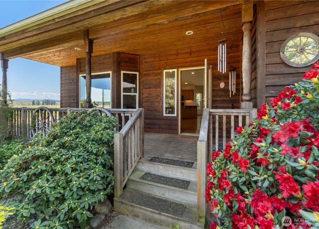 Property at 26510 13th Avenue Ct E, Spanaway, WA 98387, 3 beds, 2 baths