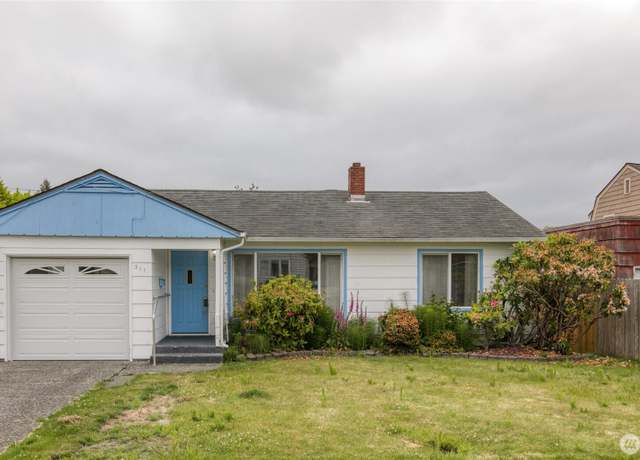Property at 311 N St, Hoquiam, WA 98550, 2 beds, 1 bath