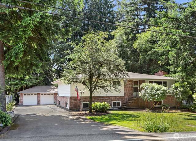 Property at 17555 SE 134th St, Renton, WA 98059, 6 beds, 2.5 baths