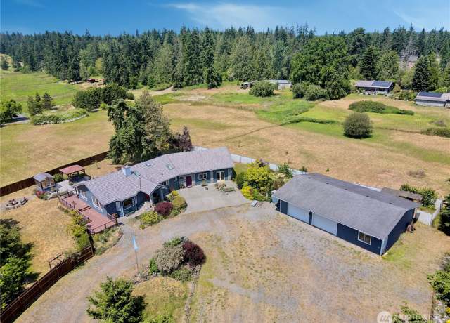 Property at 10 Davenhill Ln, Sequim, WA 98382, 3 beds, 2 baths