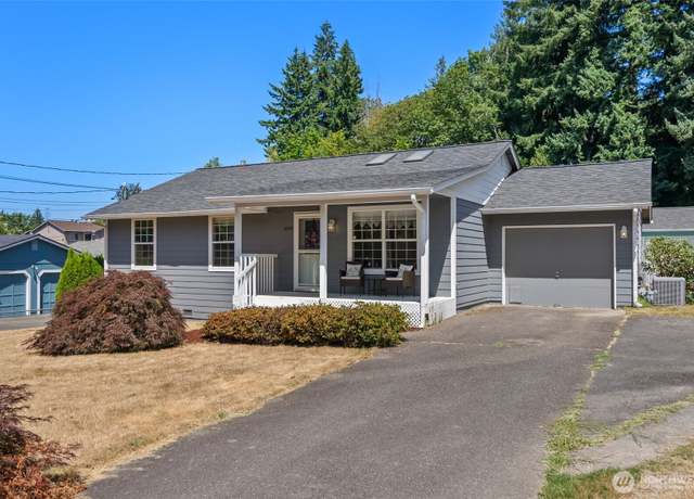 Property at 6208 Maple View Dr, Bremerton, WA 98312, 3 beds, 2 baths
