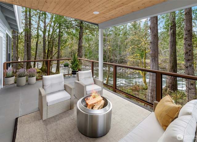 Property at 7339 Moon Valley Rd SE, North Bend, WA 98045, 3 beds, 2.5 baths