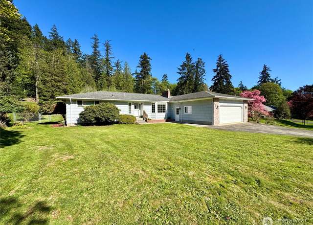 Property at 2956 Madrona Dr, Longview, WA 98632, 3 beds, 2 baths