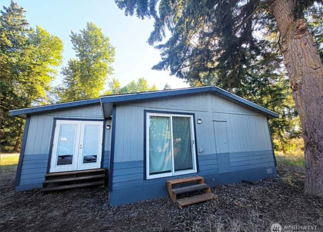 Property at 28710 75th Ave S, Yelm, WA 98580, 3 beds, 2 baths
