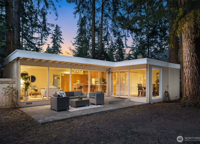 Property at 16415 NE 30th St, Bellevue, WA 98008, 4 beds, 2 baths