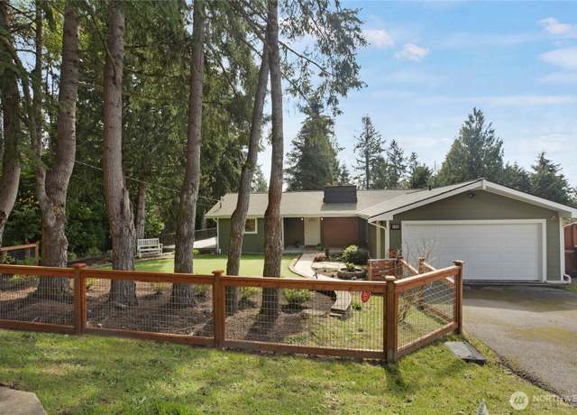 Property at 17019 NE 88th St, Redmond, WA 98052, 3 beds, 3 baths