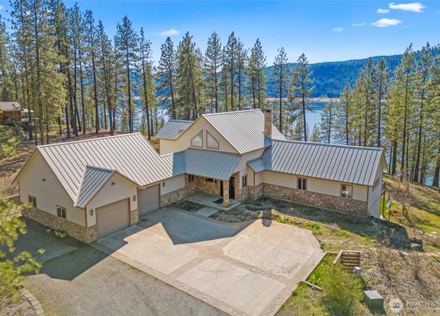 Property at 2372 Eagle River Way, Kettle Falls, WA 99141, 3 beds, 2.5 baths