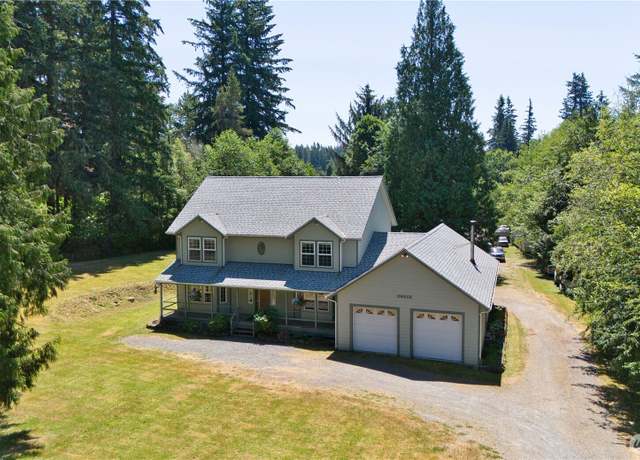 Property at 25015 SE 200th St, Maple Valley, WA 98038, 3 beds, 4 baths
