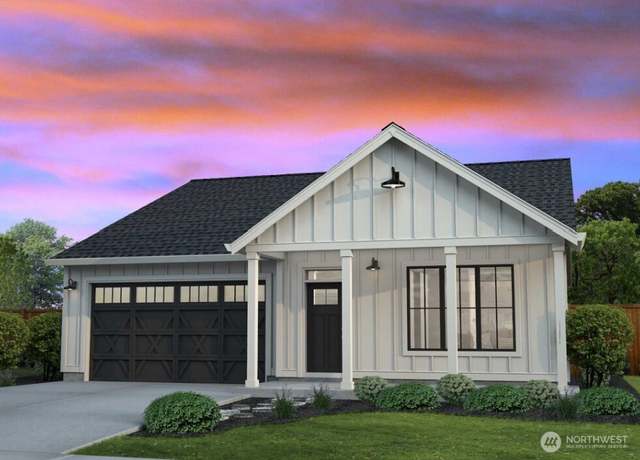 Property at 950 RW Fletcher St, Winlock, WA 98596, 3 beds, 2 baths