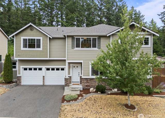 Property at 3737 SE Chesterton Dr, Port Orchard, WA 98366, 4 beds, 2.5 baths