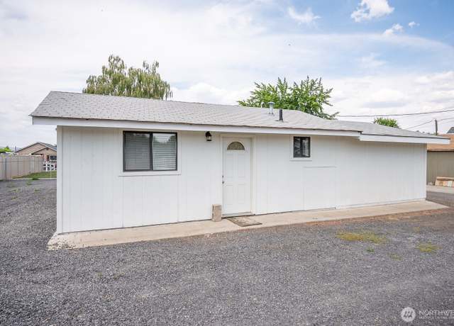 Property at 223 SE 5th Ave, Soap Lake, WA 98851, 5 beds, 3 baths