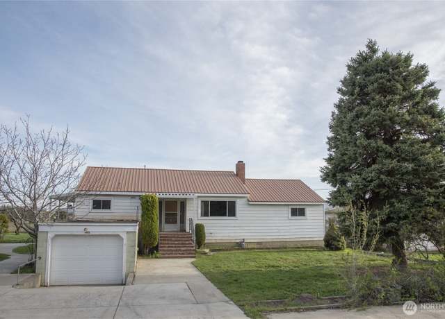 Property at 402 W Helena Ave, Ellensburg, WA 98926, 4 beds, 2 baths