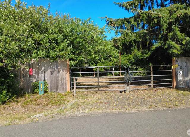 Property at 210 N Wynochee Dr SW, Ocean Shores, WA 98569