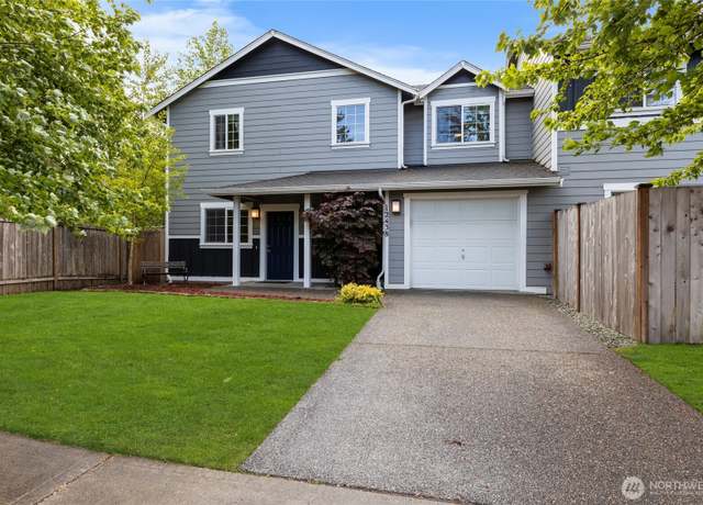 Property at 12438 160th Street Ct E, Puyallup, WA 98374, 3 beds, 2.5 baths