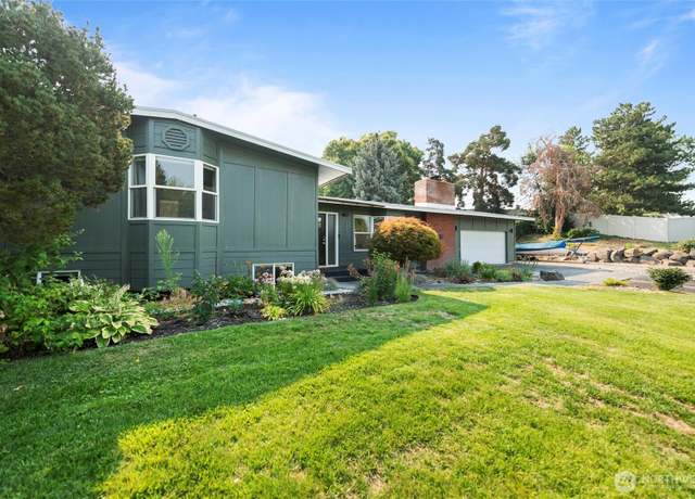 Property at 1147 Ashley Way, Moses Lake, WA 98837, 4 beds, 2.5 baths