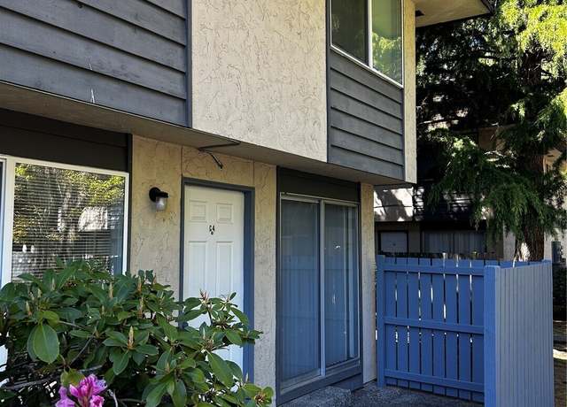 Property at 6105 204th St SW Unit C4, Lynnwood, WA 98036, 2 beds, 1 bath
