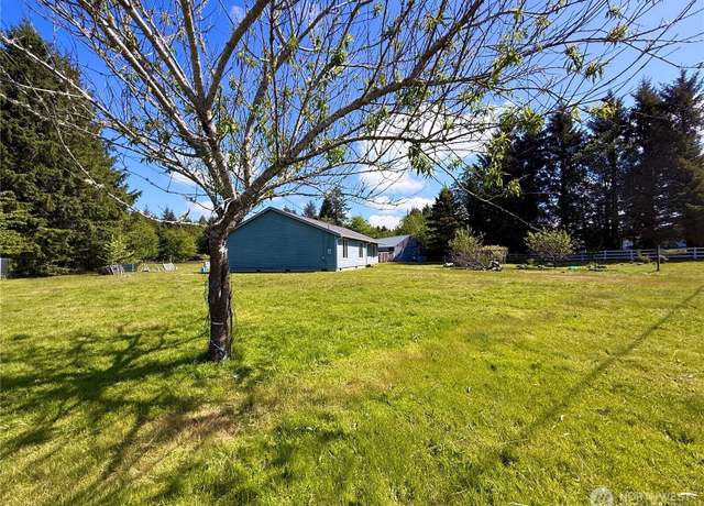 Property at 248 Burrows Rd, Hoquiam, WA 98550, 3 beds, 2 baths