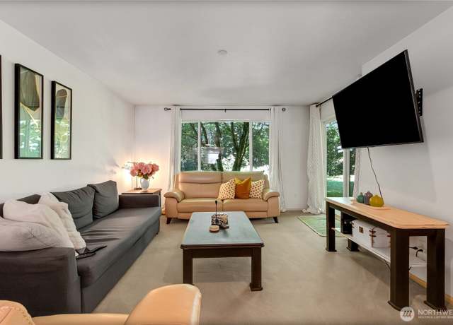 Property at 2300 Jefferson Ave NE Unit F-126, Renton, WA 98056, 3 beds, 2 baths