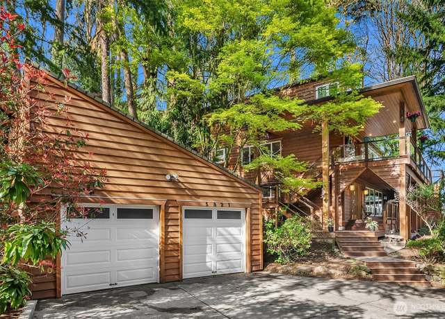 Property at 5021 E Mercer Way, Mercer Island, WA 98040, 4 beds, 3.5 baths