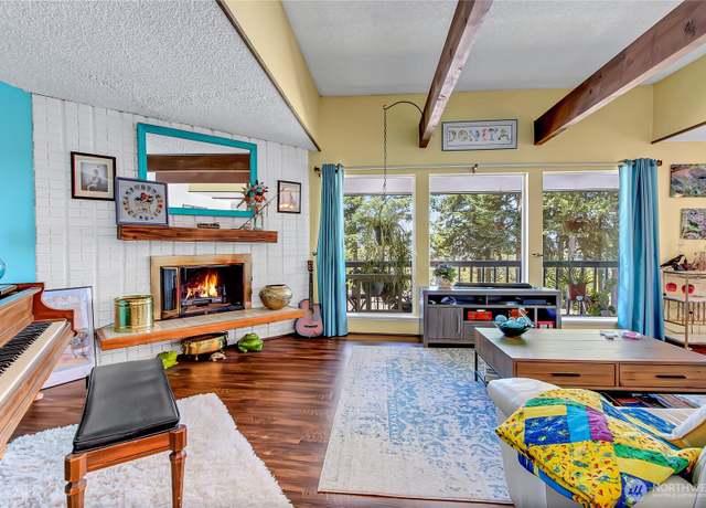 Property at 7400 Stinson Ave #315, Gig Harbor, WA 98335, 3 beds, 2 baths