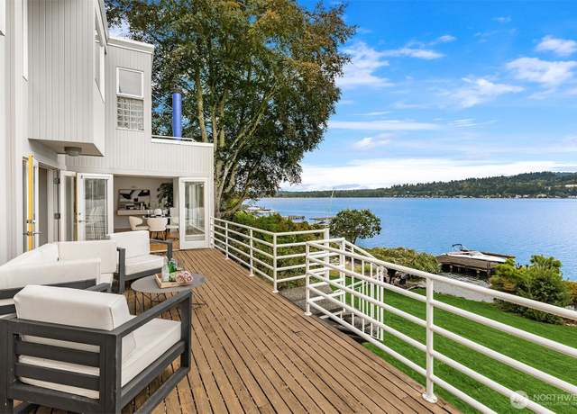 Property at 5438 E Mercer Way, Mercer Island, WA 98040, 5 beds, 3.5 baths