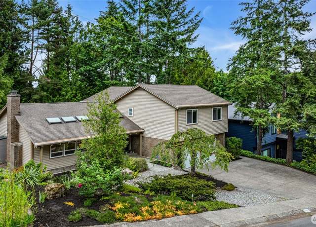 Property at 17620 NE 29th St, Redmond, WA 98052, 4 beds, 2.5 baths