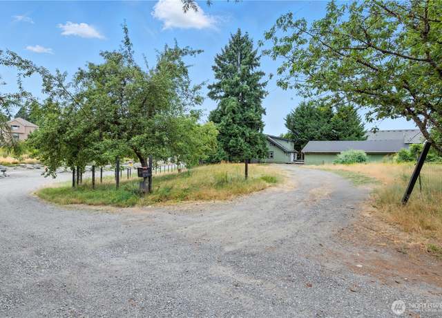 Property at 4061 E Howe St, Tacoma, WA 98404, 4 beds, 2 baths