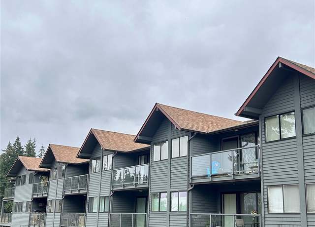 Property at 19428 Aurora Ave N #426, Shoreline, WA 98133, 1 bed, 1 bath