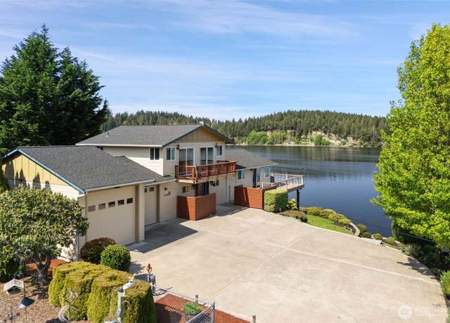 Property at 181 SE Teagle Dr, Shelton, WA 98584, 2 beds, 2 baths