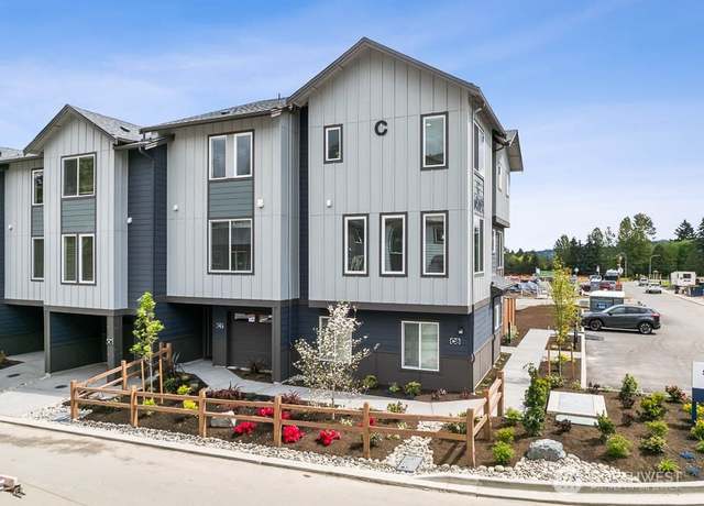 Property at 14707 87th Ave SE Unit R8, Snohomish, WA 98296, 4 beds, 3.5 baths