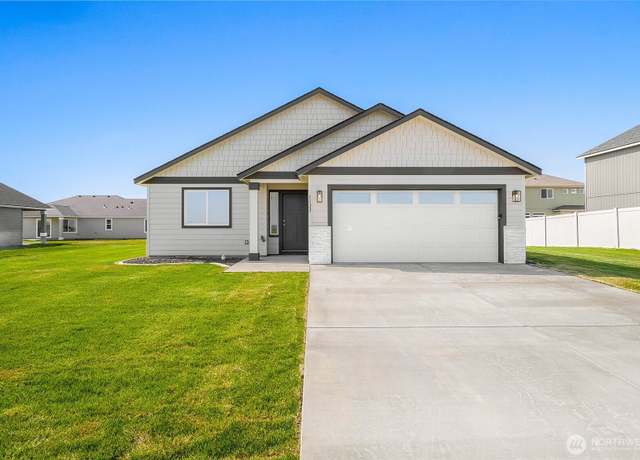 Property at 1122 8th Ave NE, Ephrata, WA 98823, 3 beds, 2 baths