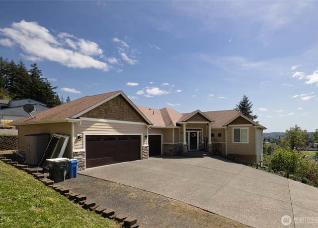 Property at 1895 SE Maple Dr, Chehalis, WA 98532, 3 beds, 2.5 baths