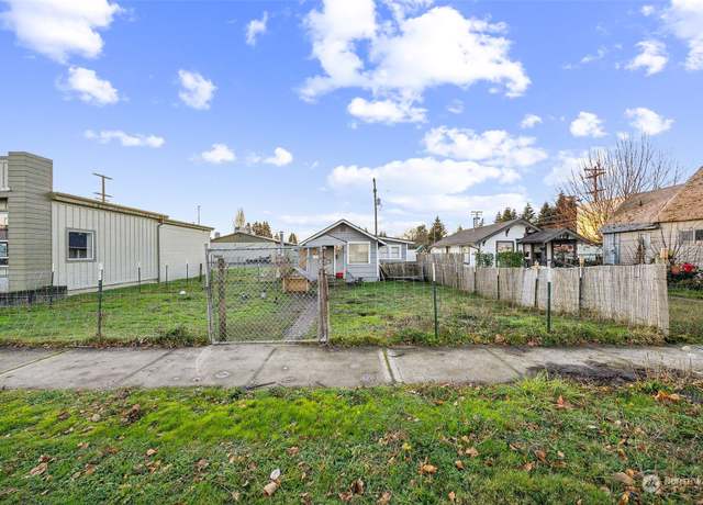Property at 1121 N Tower Ave, Centralia, WA 98531, 1 bed, 1 bath
