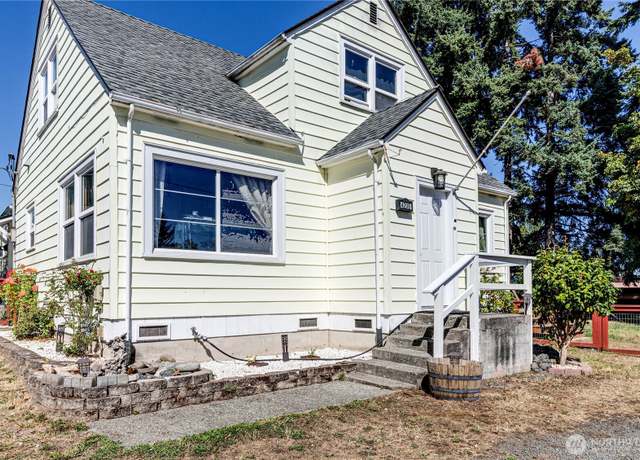 Property at 4208 C Street Ext, Port Angeles, WA 98363, 4 beds, 1.5 baths
