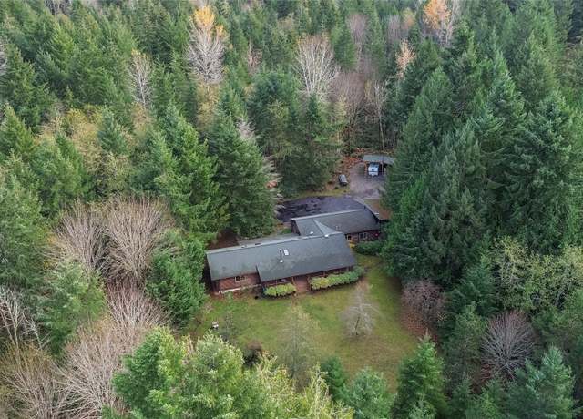 Property at 18010 273rd Ave E, Carbonado, WA 98323, 3 beds, 2 baths