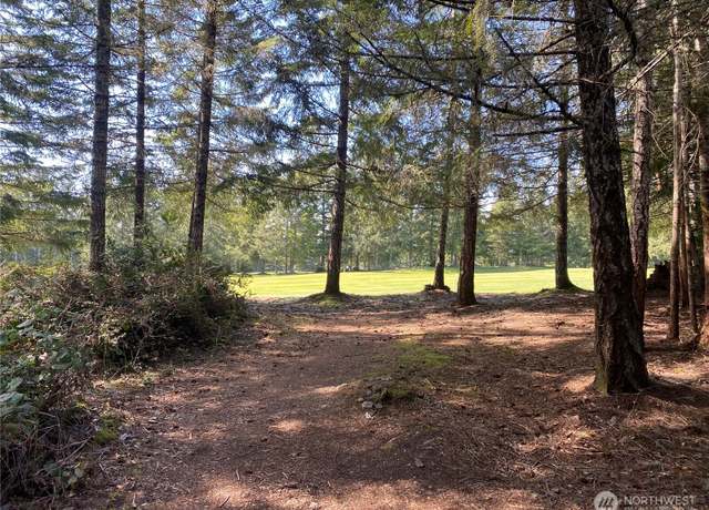 Property at 200 E Soderberg Rd, Allyn, WA 98524